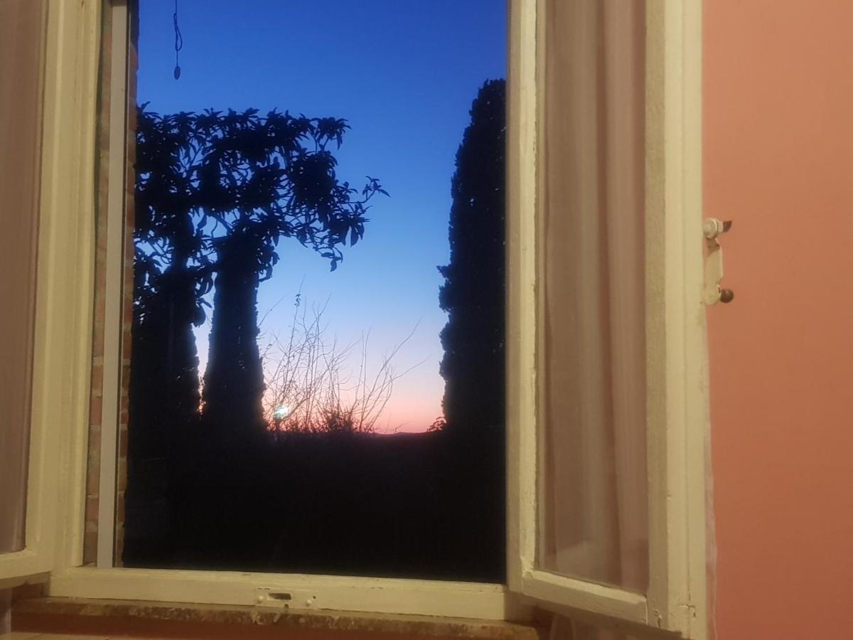 Отель Dimora In Francigena Сан-Куйрико-д'Орча Экстерьер фото